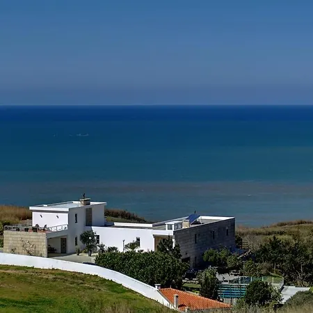 Guest house Silver Coast Vacation - Your Unique 3*